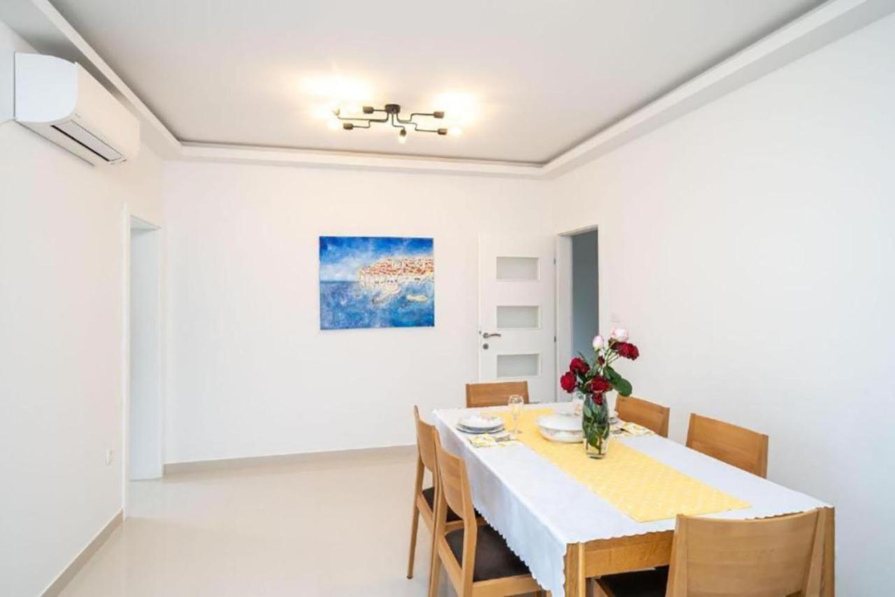 Apartment Matej Mokosica Exterior photo